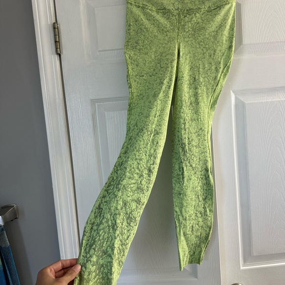 💚Lululemon  Activewear Legging 💚 - Picture 11 of 12